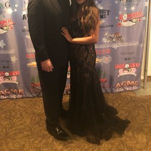 • B E A U T I F U L • black gown!